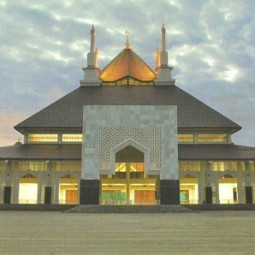 islamic center baitul mukhlisin