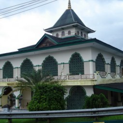 masjid batumerah
