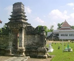 masjid madekan sampang